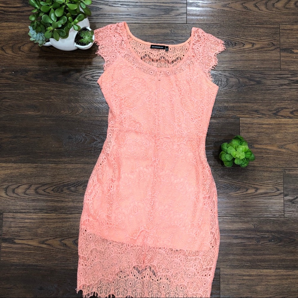 GORGEOUS CORAL LACE DRESS 🔥
